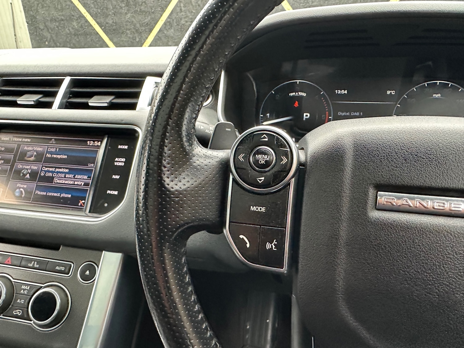 Used Land Rover Range Rover Sport 2013 for sale - 76643685: Photo 15