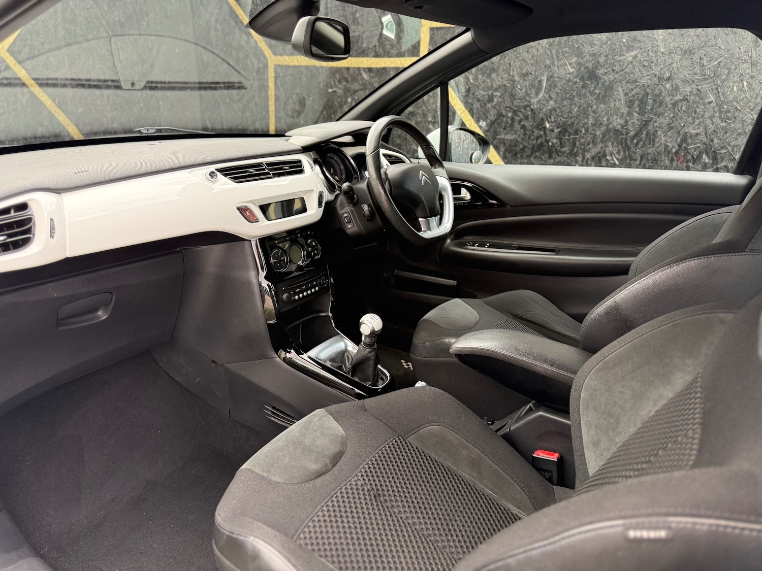 Used Citroen DS3 2015 for sale - 78000400: Photo 9