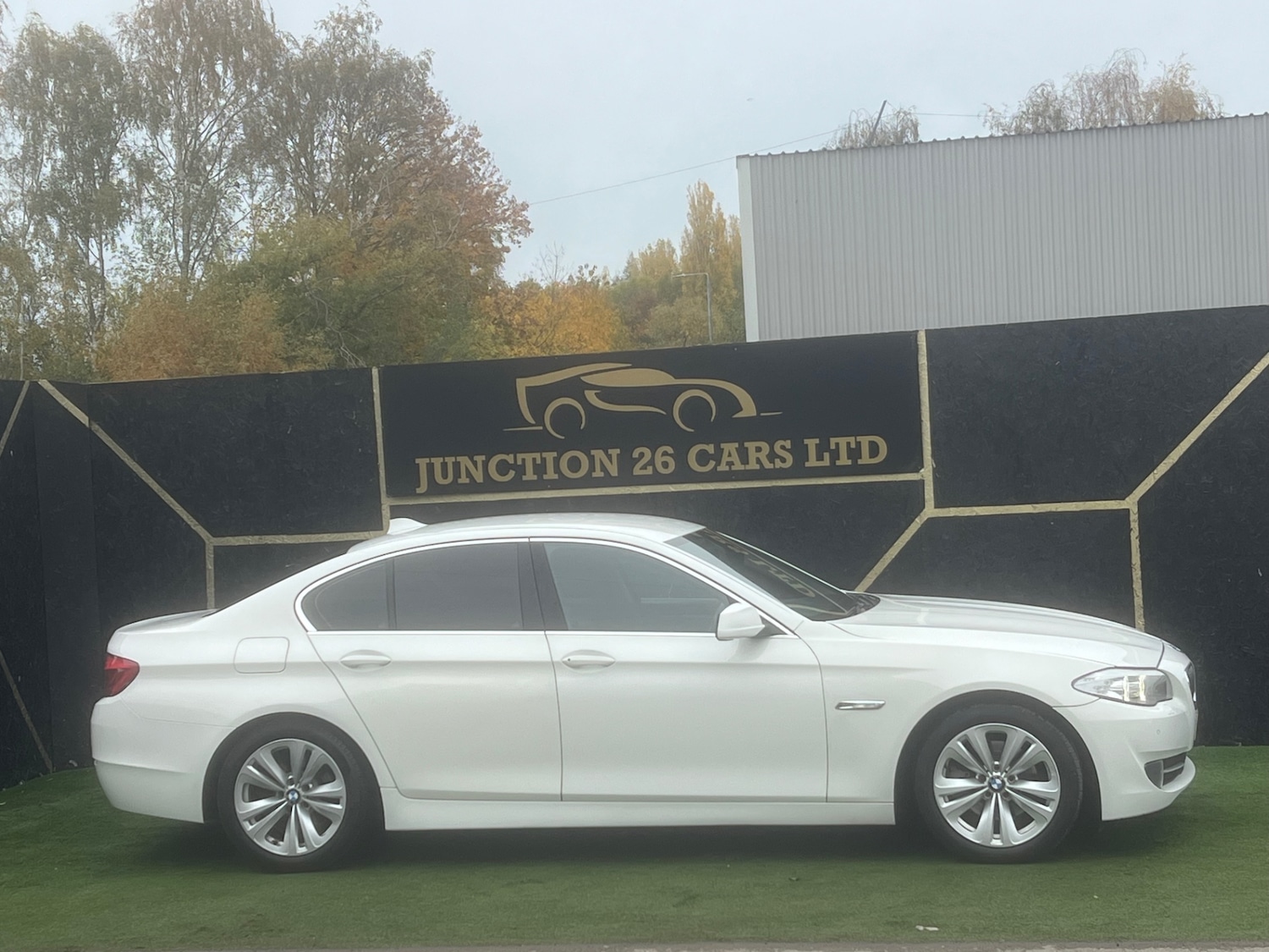 Used BMW 5 Series 2013 for sale - 76413280: Photo 2