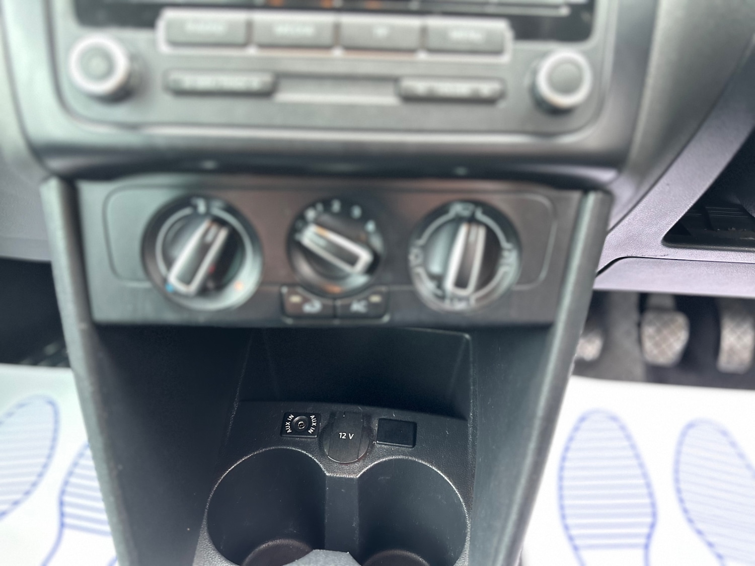 Used Volkswagen Polo 2011 for sale - 76544389: Photo 11