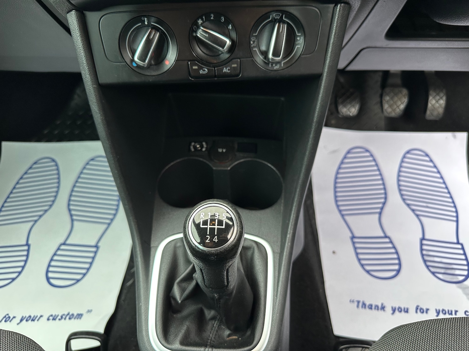 Used Volkswagen Polo 2011 for sale - 76544389: Photo 12