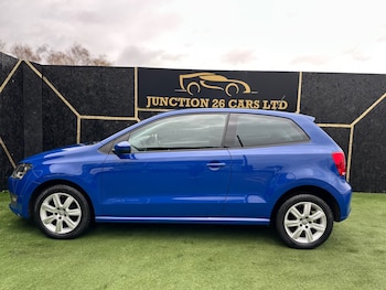 Used Volkswagen Polo 2011 for sale - 76544389: Photo