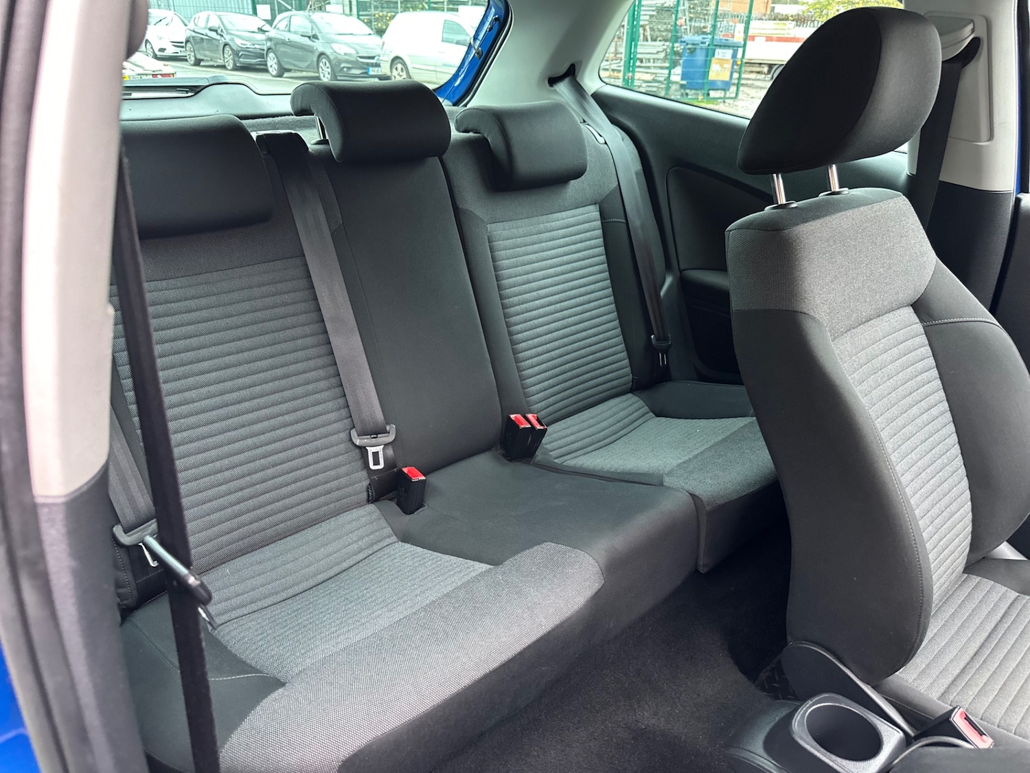 Used Volkswagen Polo 2011 for sale - 76544389: Photo 7