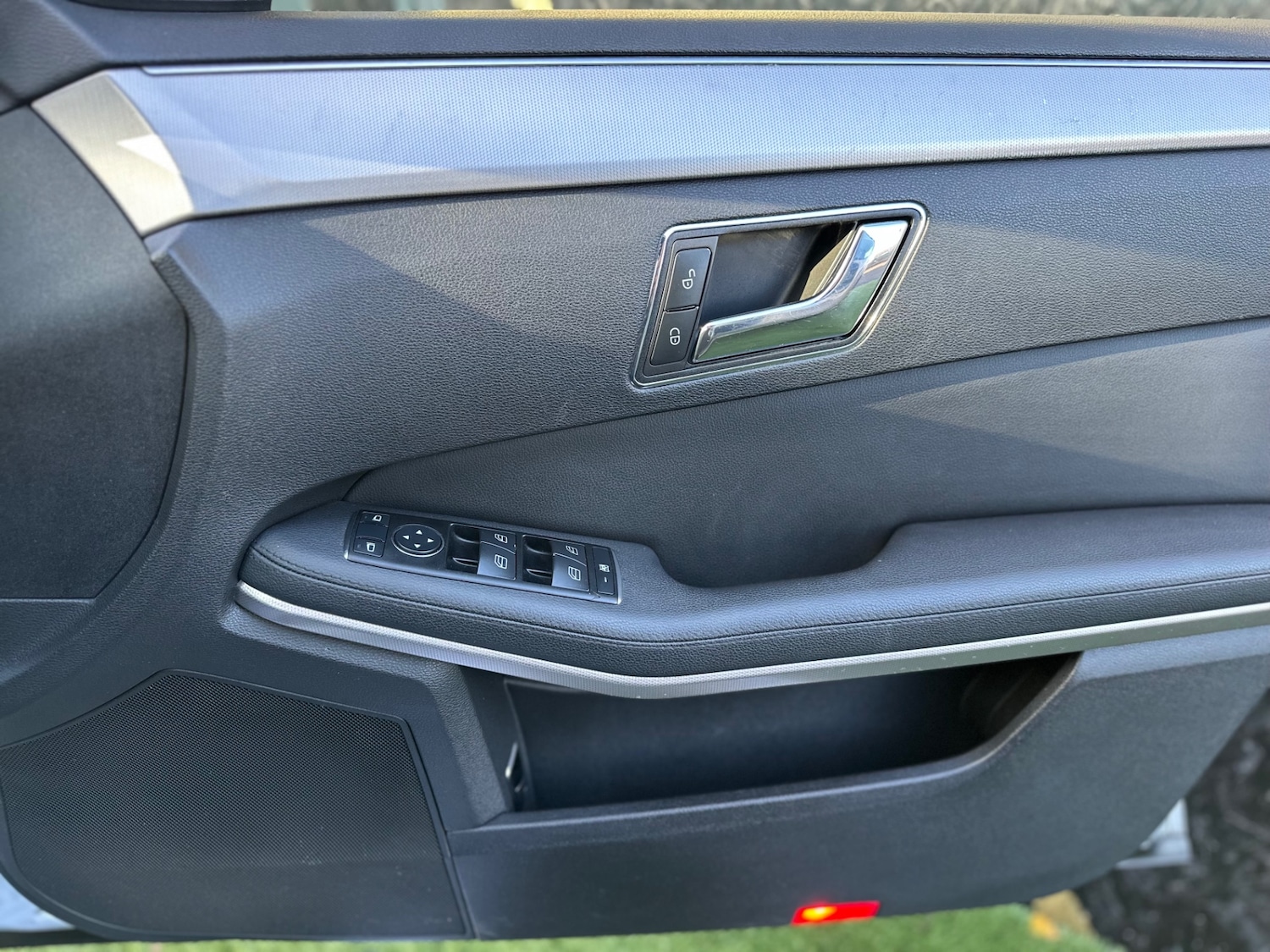 Used Mercedes-Benz E Class 2011 for sale - 76599711: Photo 14