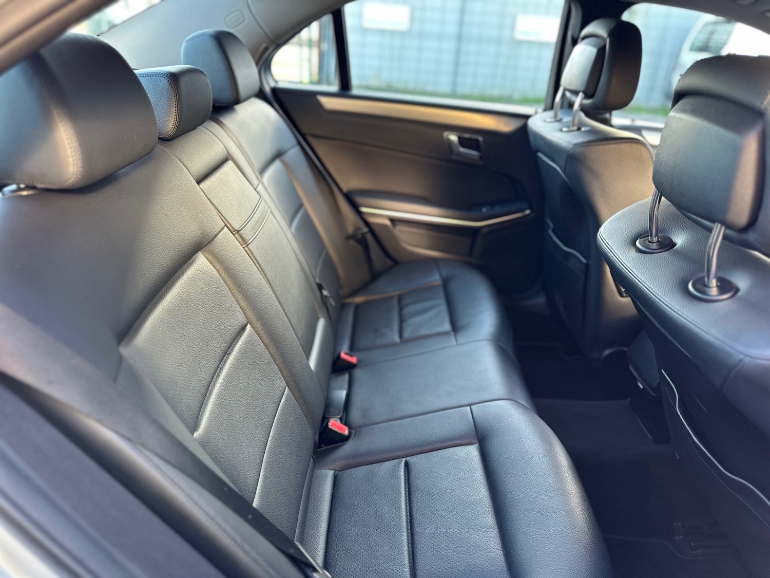 Used Mercedes-Benz E Class 2011 for sale - 76599711: Photo 7