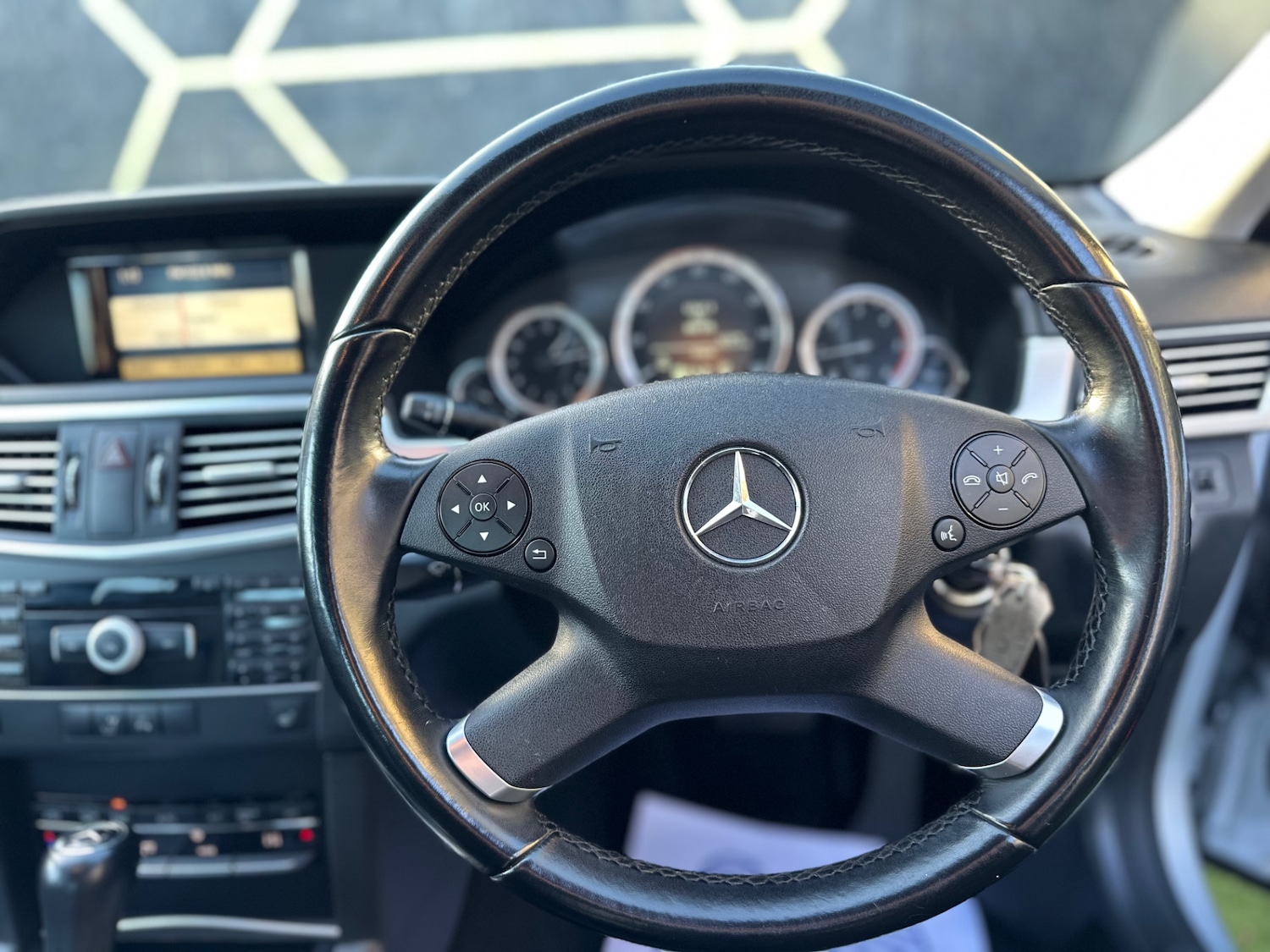 Used Mercedes-Benz E Class 2011 for sale - 76599711: Photo 9