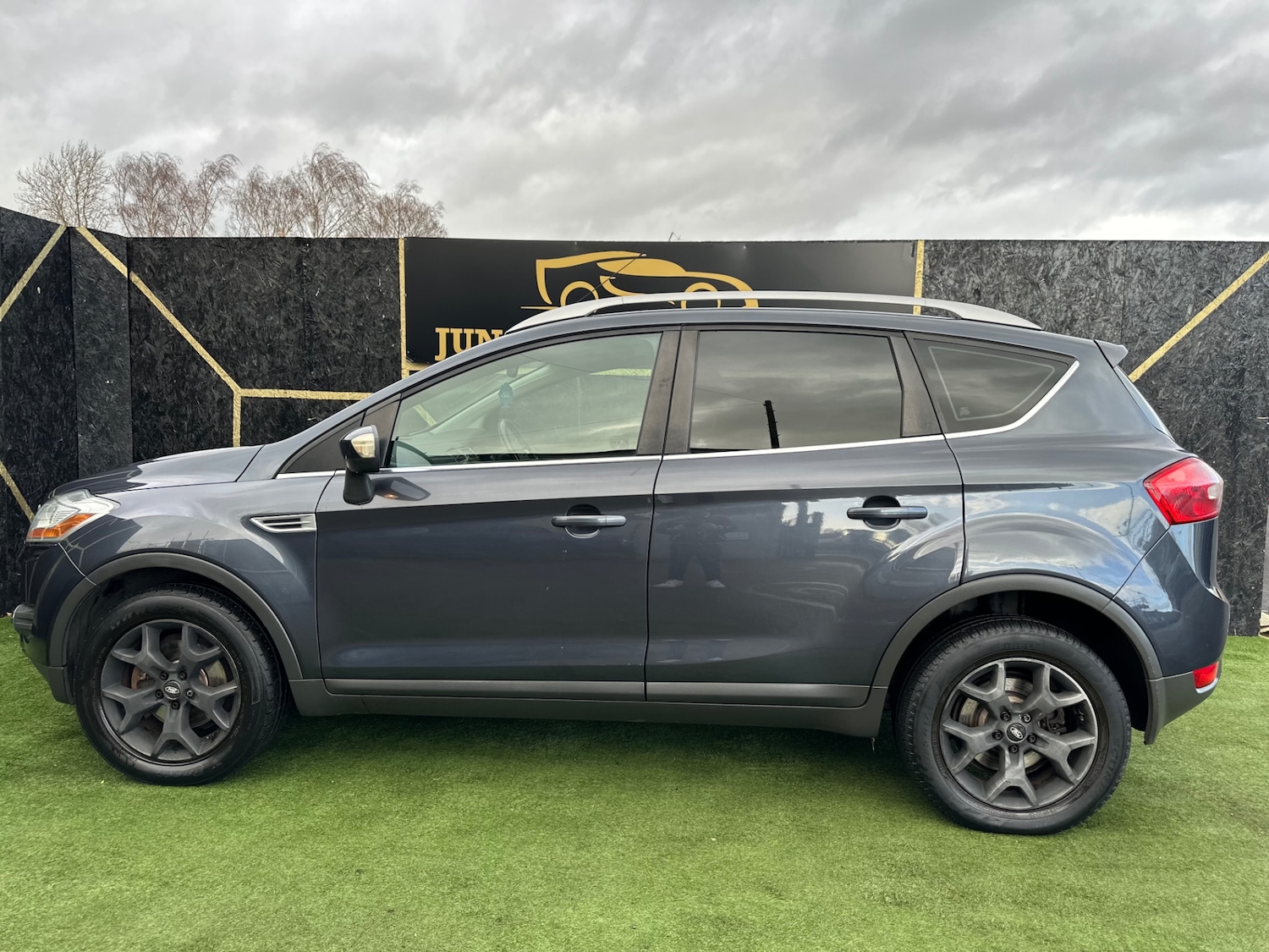 Used Ford Kuga 2010 for sale - 76736493: Photo 4