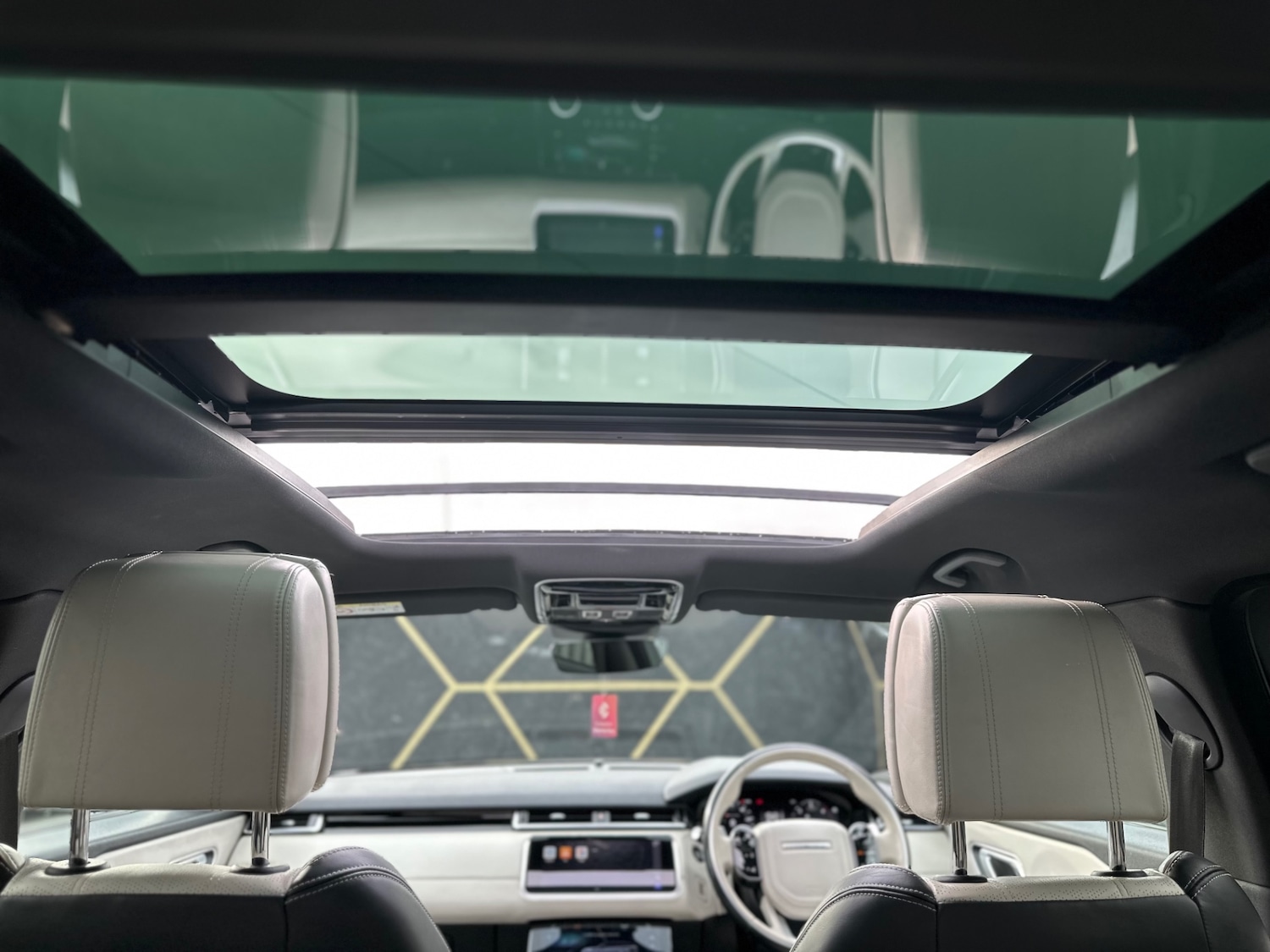 Used Land Rover Range Rover Velar 2017 for sale - 77630897: Photo 19