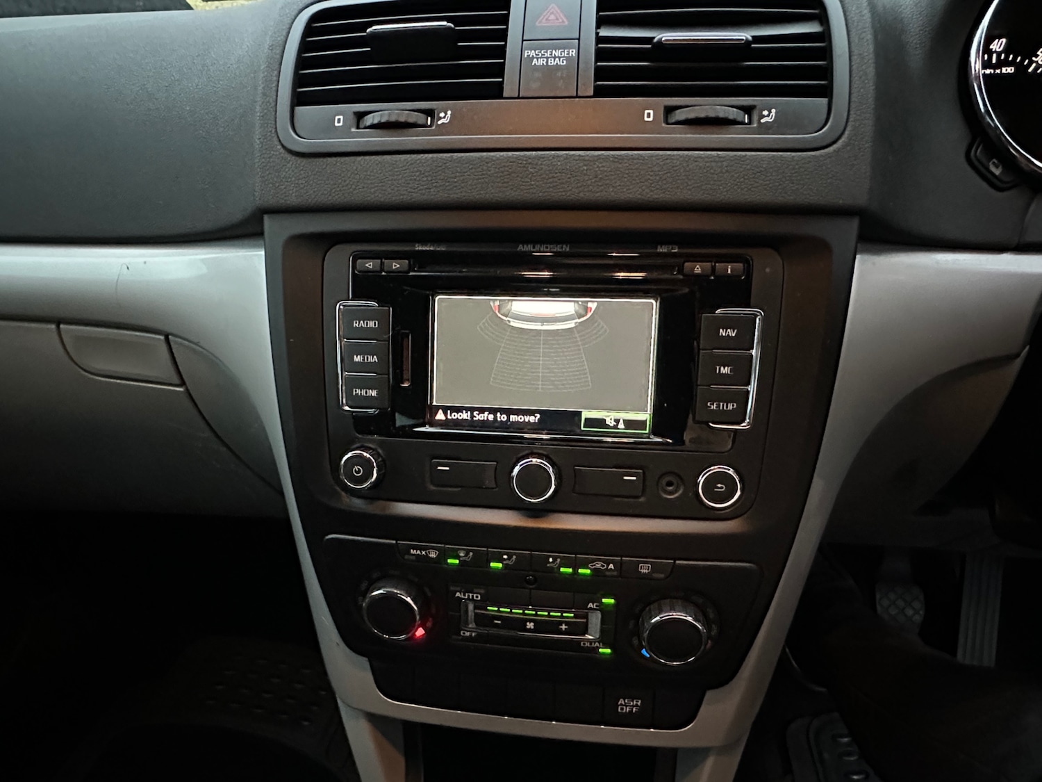 Used Skoda Yeti 2012 for sale - 76268191: Photo 11