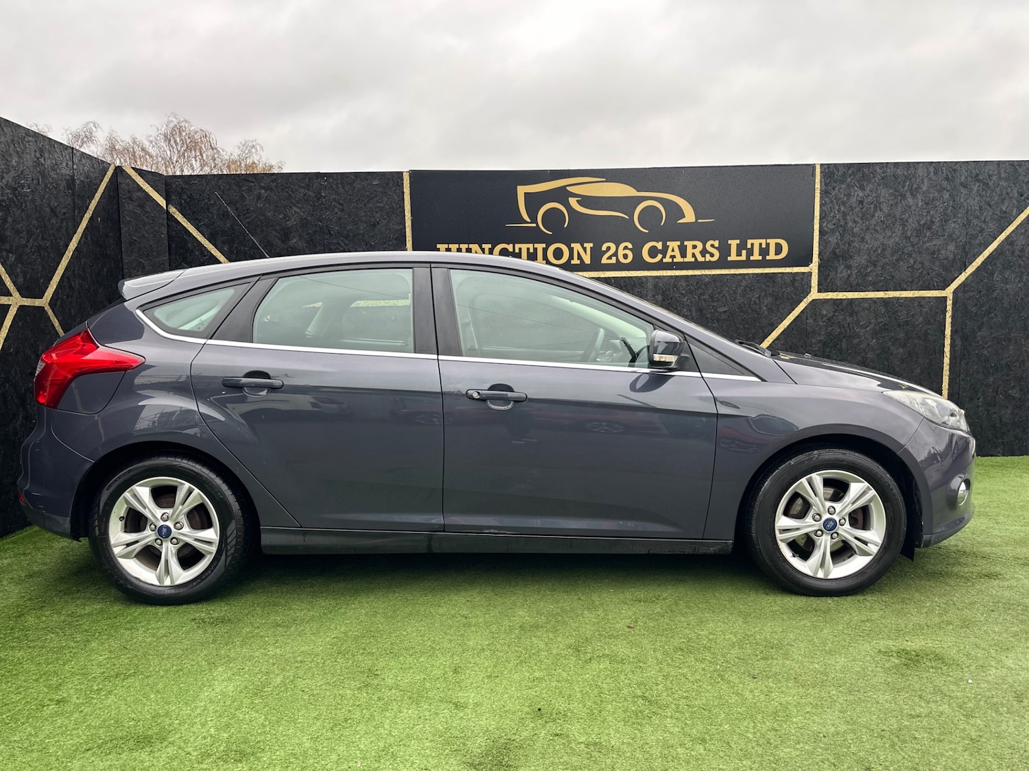 Used Ford Focus 2012 for sale - 76555550: Photo 2