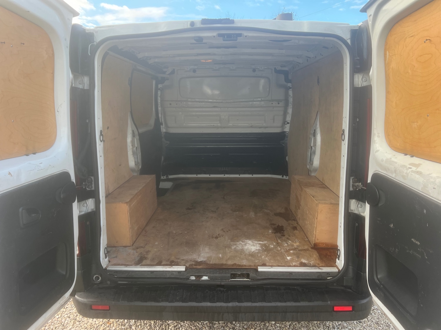 Used Vauxhall Vivaro 2016 for sale - 76612230: Photo 9