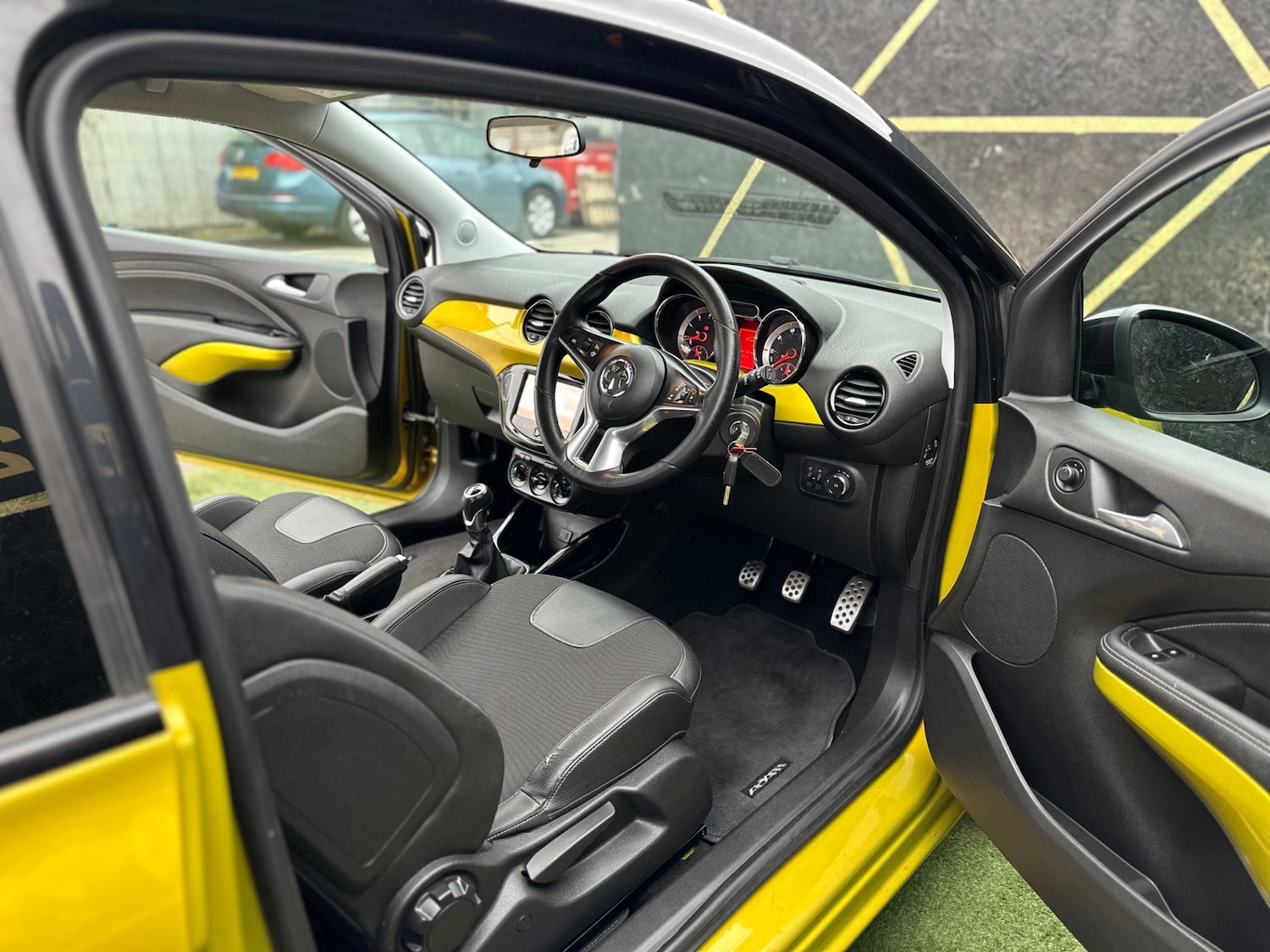 Used Vauxhall ADAM 2015 for sale - 77418381: Photo 6