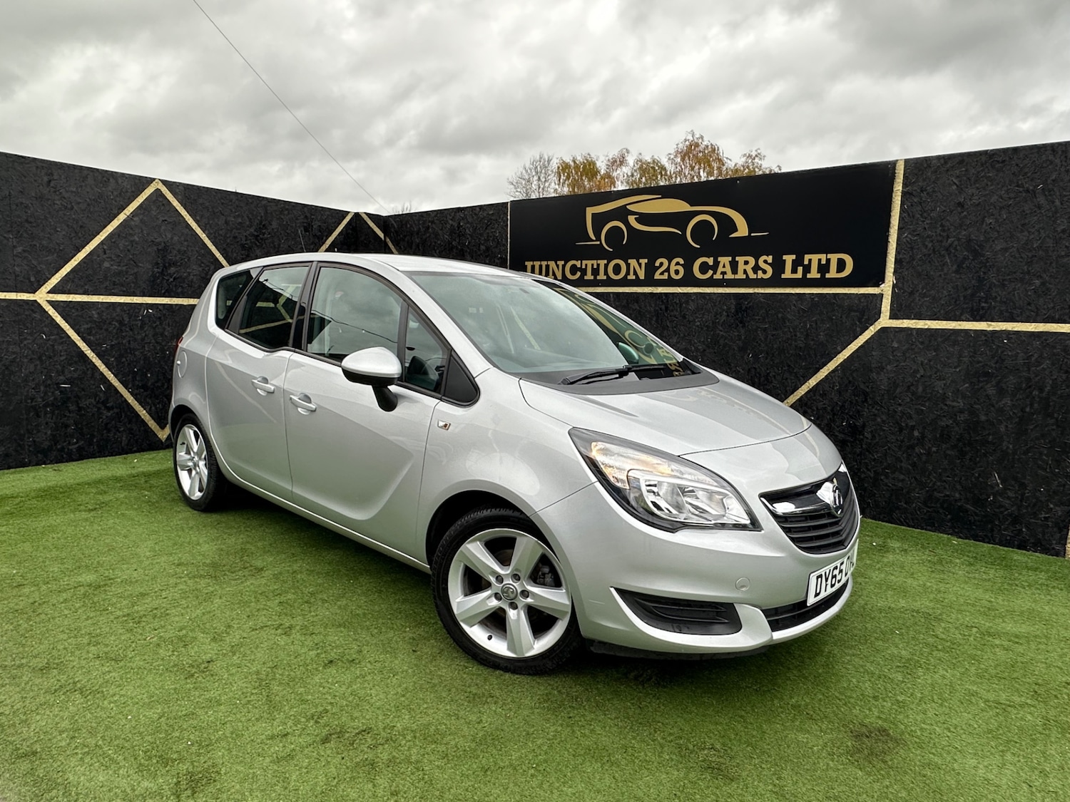 Used Vauxhall Meriva 2015 for sale - 76422447: Photo 1