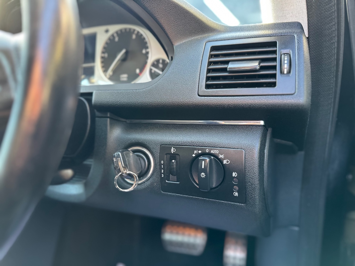 Used Mercedes-Benz B Class 2010 for sale - 76651182: Photo 11