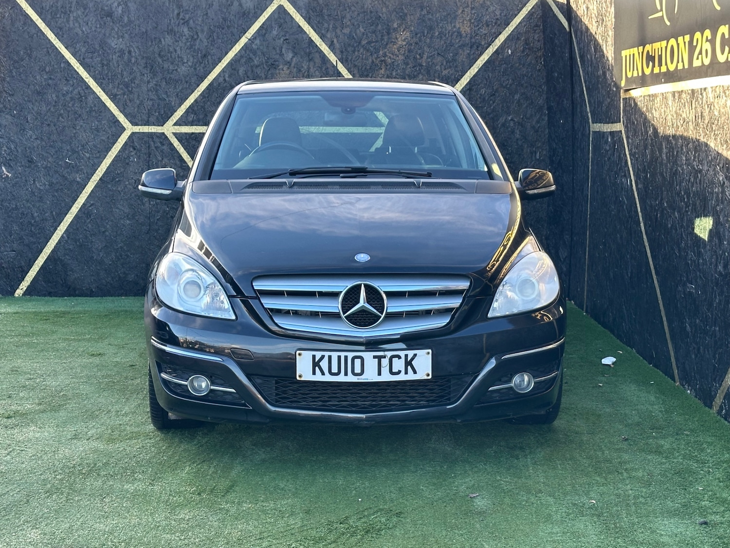 Used Mercedes-Benz B Class 2010 for sale - 76651182: Photo 3