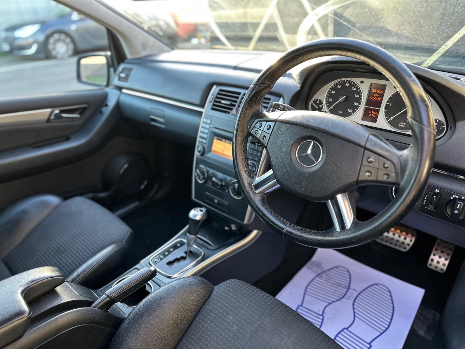 Used Mercedes-Benz B Class 2010 for sale - 76651182: Photo 5