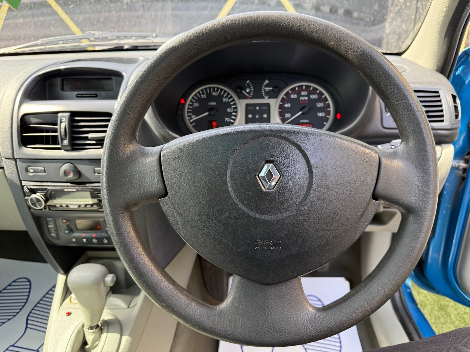 Used Renault Clio 2001 for sale - 78197925: Photo 11