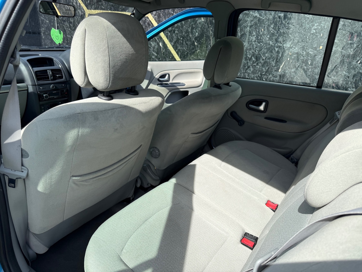 Used Renault Clio 2001 for sale - 78197925: Photo 8