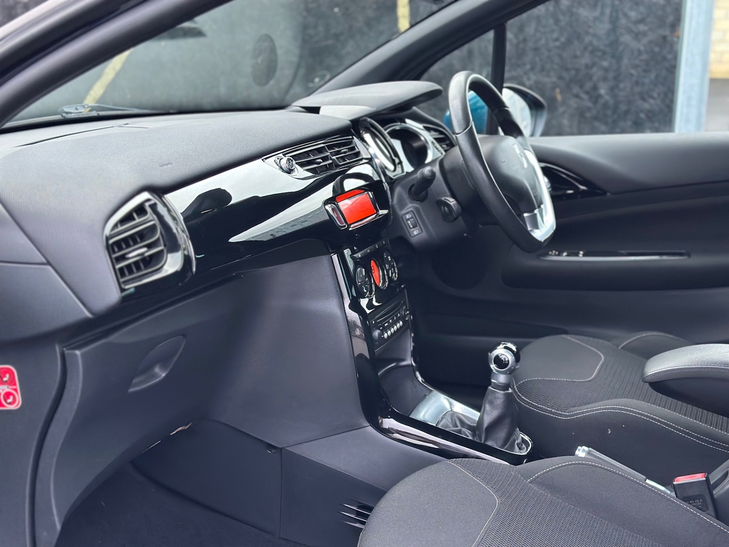 Used Citroen DS3 2015 for sale - 77476632: Photo 10