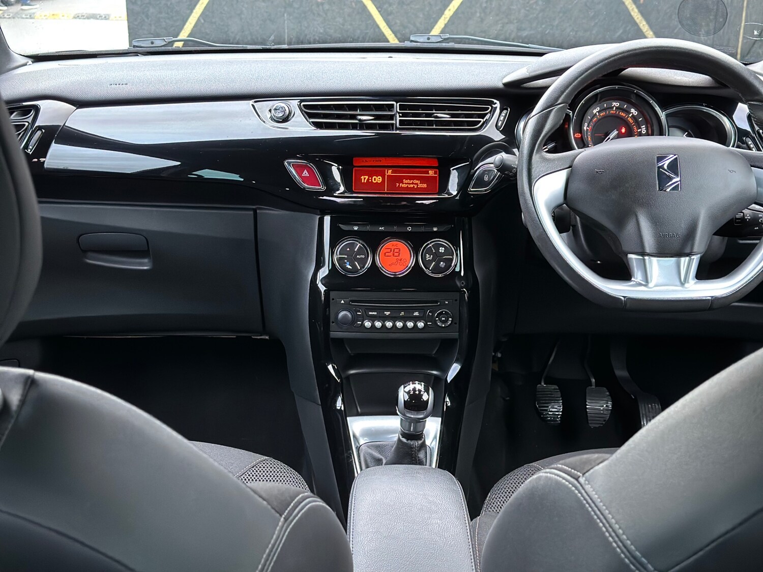 Used Citroen DS3 2015 for sale - 77476632: Photo 11