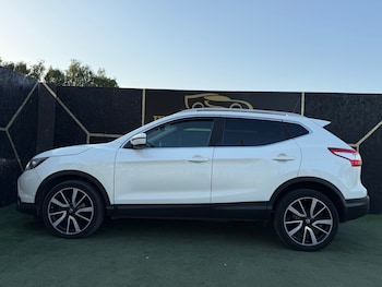 Used Nissan Qashqai 2015 for sale - 79011007: Photo