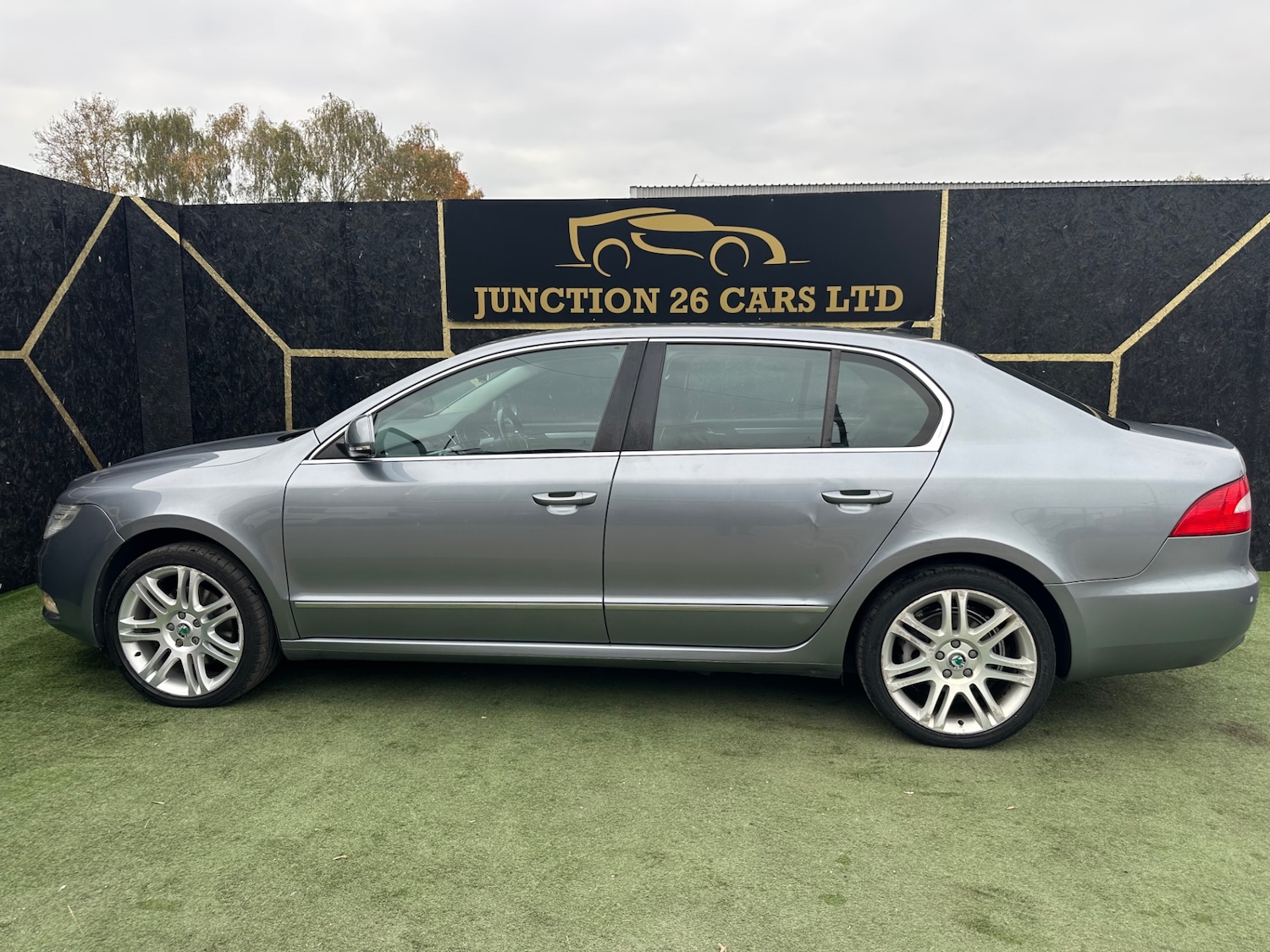 Used Skoda Superb 2012 for sale - 76302002: Photo 4