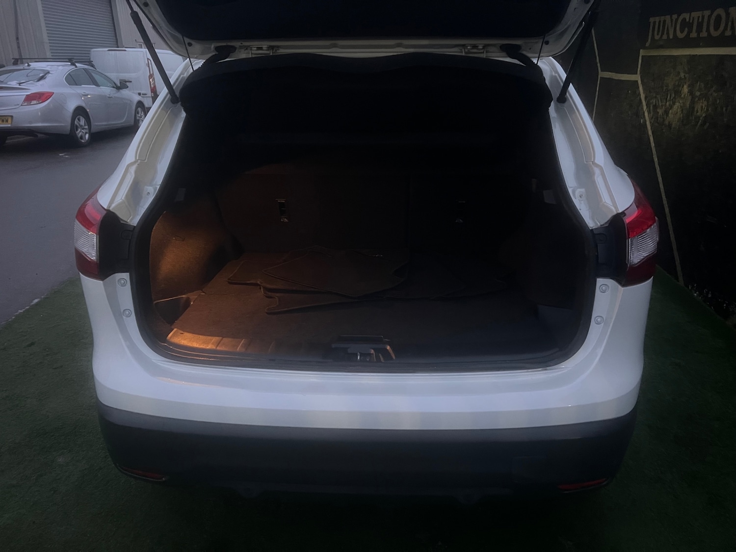 Used Nissan Qashqai 2014 for sale - 77116286: Photo 19