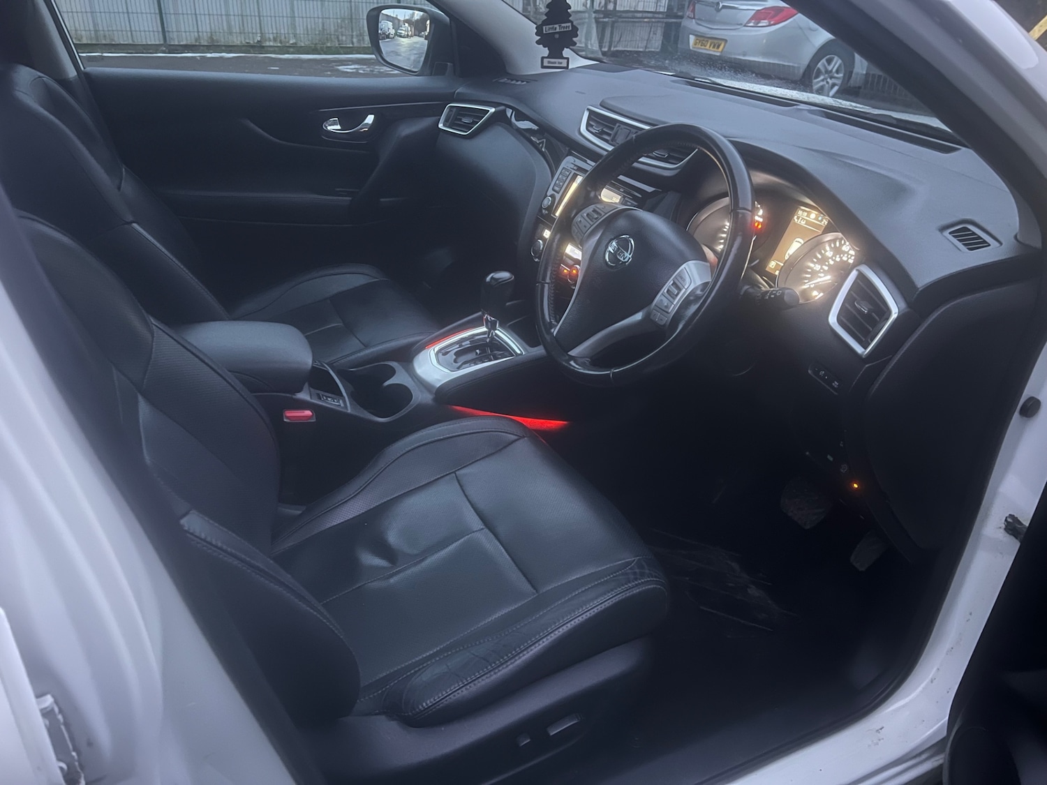 Used Nissan Qashqai 2014 for sale - 77116286: Photo 8