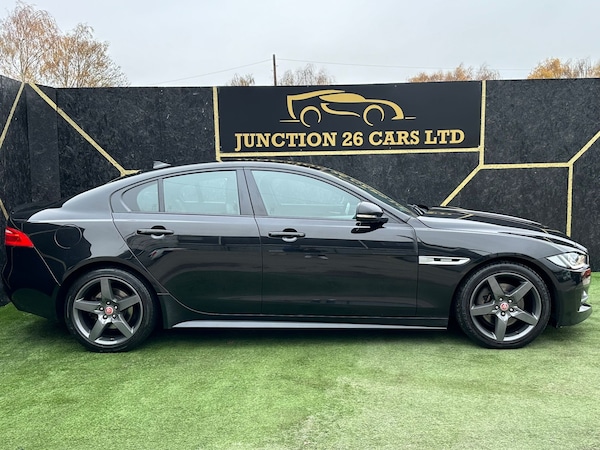 Used Jaguar XE 2016 for sale - 75138098: Photo 2