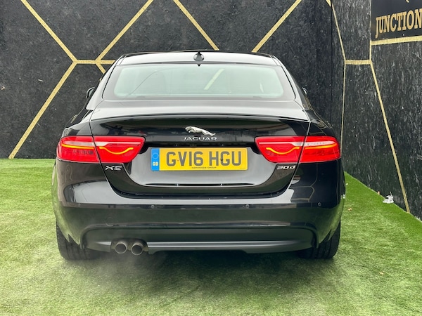 Used Jaguar XE 2016 for sale - 75138098: Photo 5