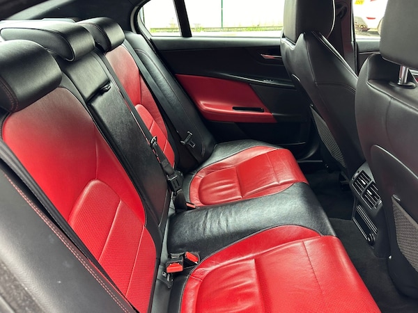 Used Jaguar XE 2016 for sale - 75138098: Photo 7