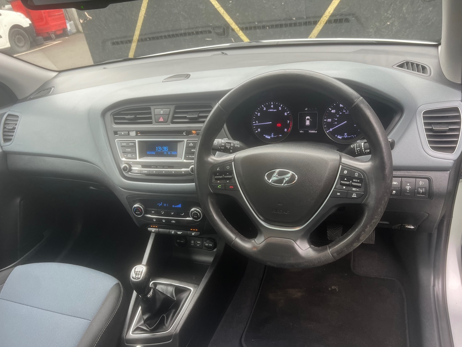 Used Hyundai i20 2015 for sale - 76253419: Photo 10