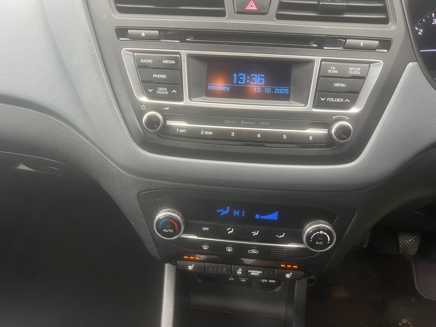 Used Hyundai i20 2015 for sale - 76253419: Photo 11
