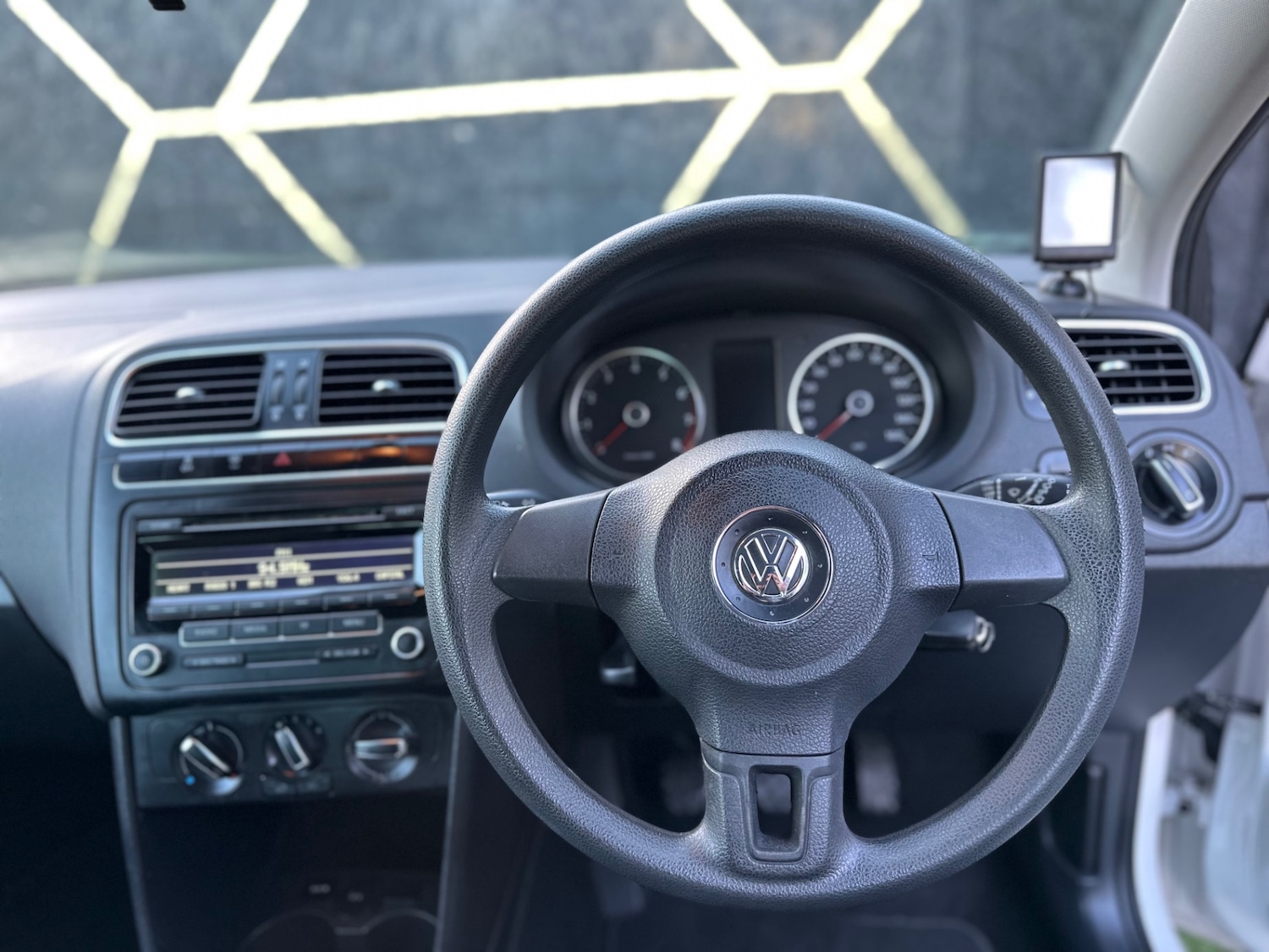 Used Volkswagen Polo 2012 for sale - 76600185: Photo 8