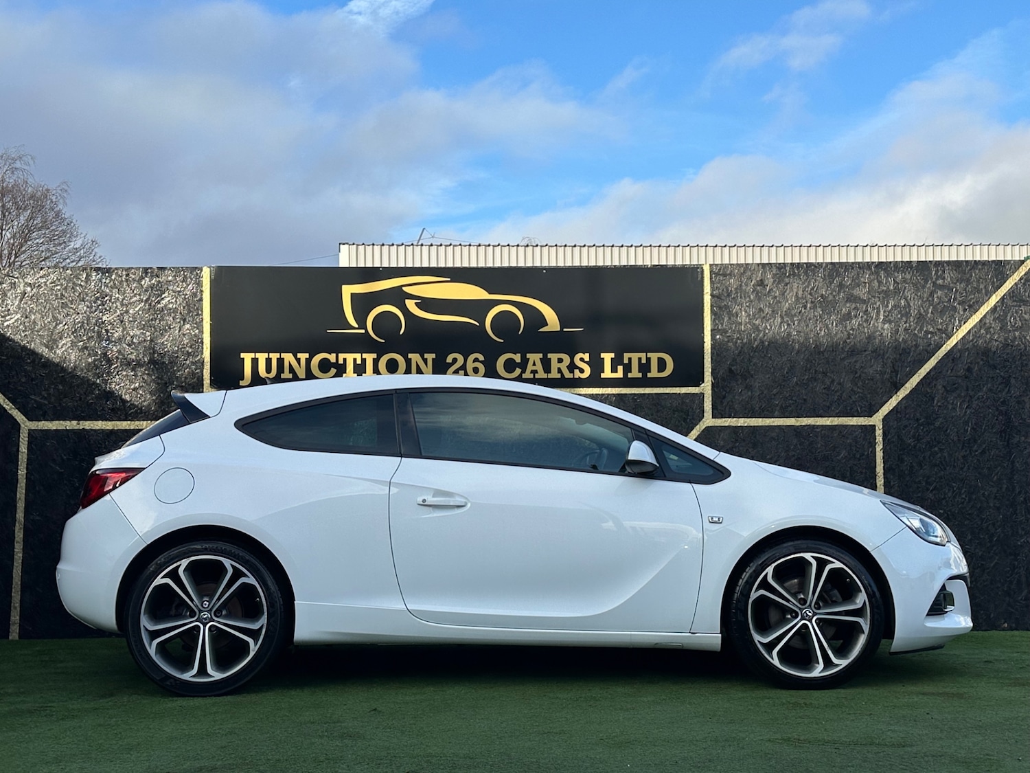 Used Vauxhall Astra GTC 2014 for sale - 77223068: Photo 3