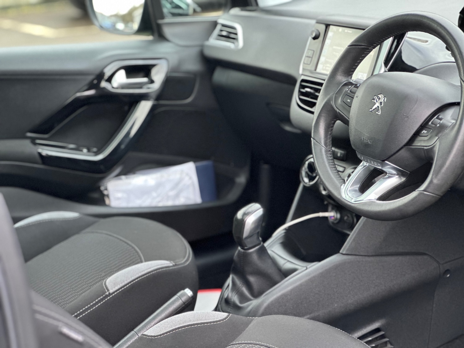 Used Peugeot 208 2015 for sale - 77775248: Photo 7