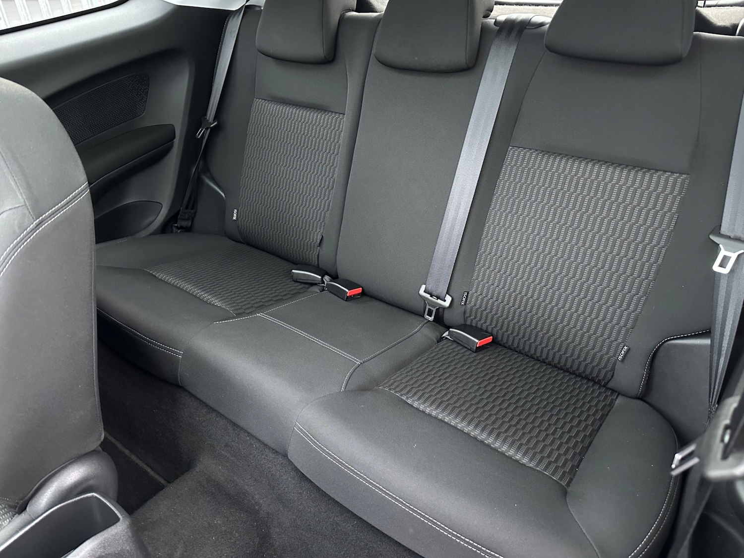 Used Peugeot 208 2015 for sale - 77775248: Photo 9