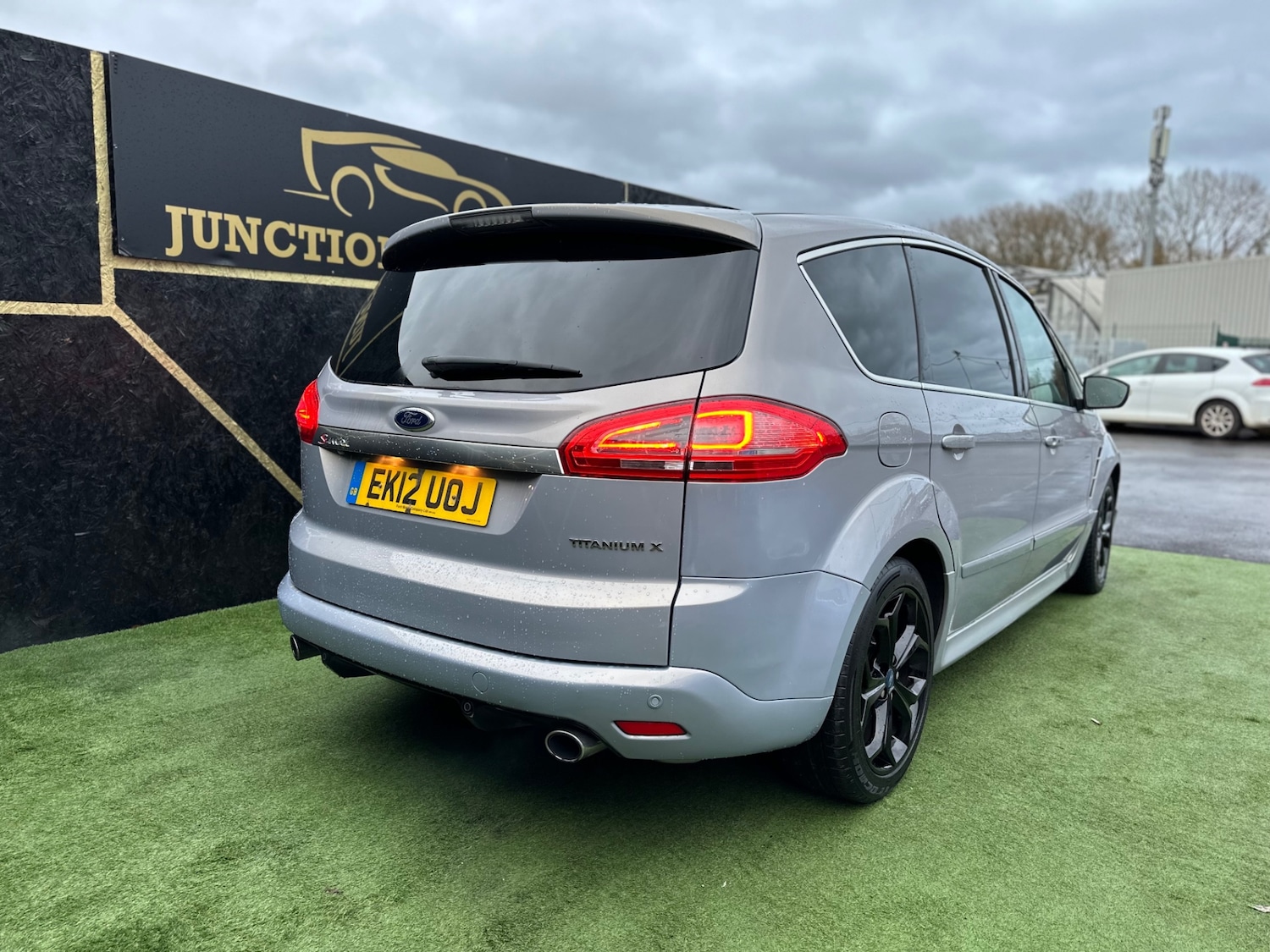 Used Ford S-Max 2012 for sale - 76970083: Photo 2