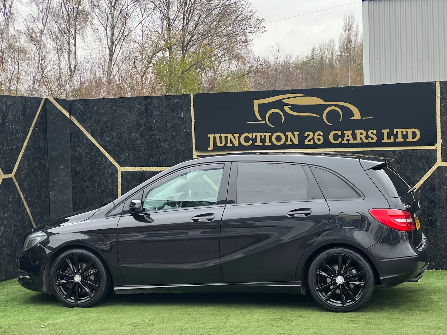 Used Mercedes-Benz B Class 2013 for sale - 76720380: Photo 6