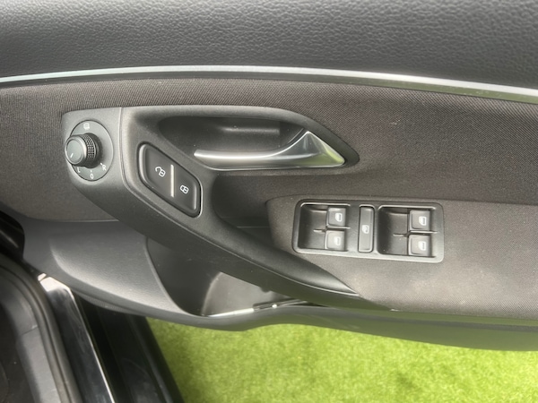 Used Volkswagen Polo 2015 for sale - 76253154: Photo 10