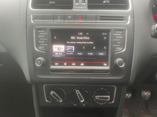 Used Volkswagen Polo 2015 for sale - 76253154: Photo 12