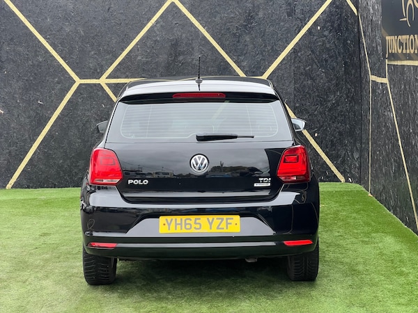 Used Volkswagen Polo 2015 for sale - 76253154: Photo 4