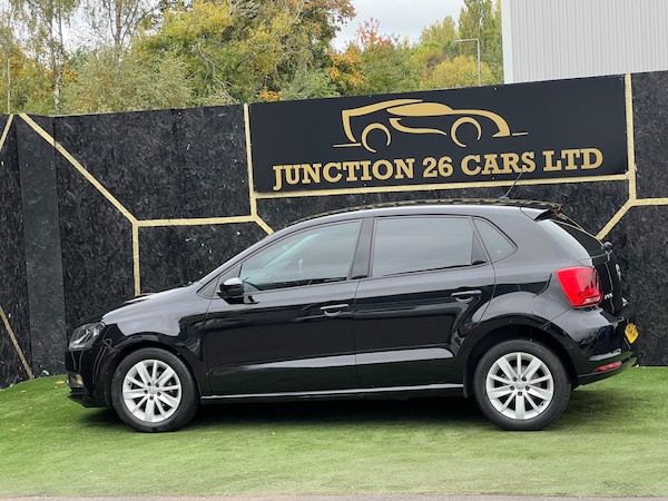 Used Volkswagen Polo 2015 for sale - 76253154: Photo 5