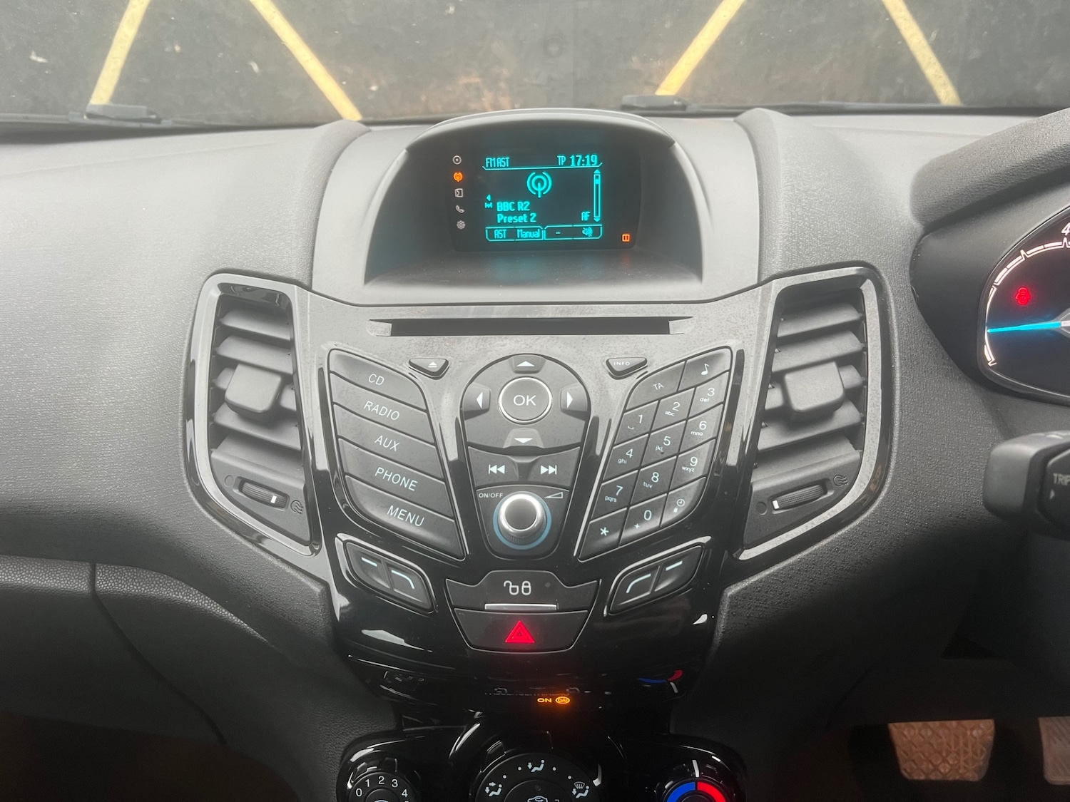 Used Ford Fiesta 2015 for sale - 78001072: Photo 13