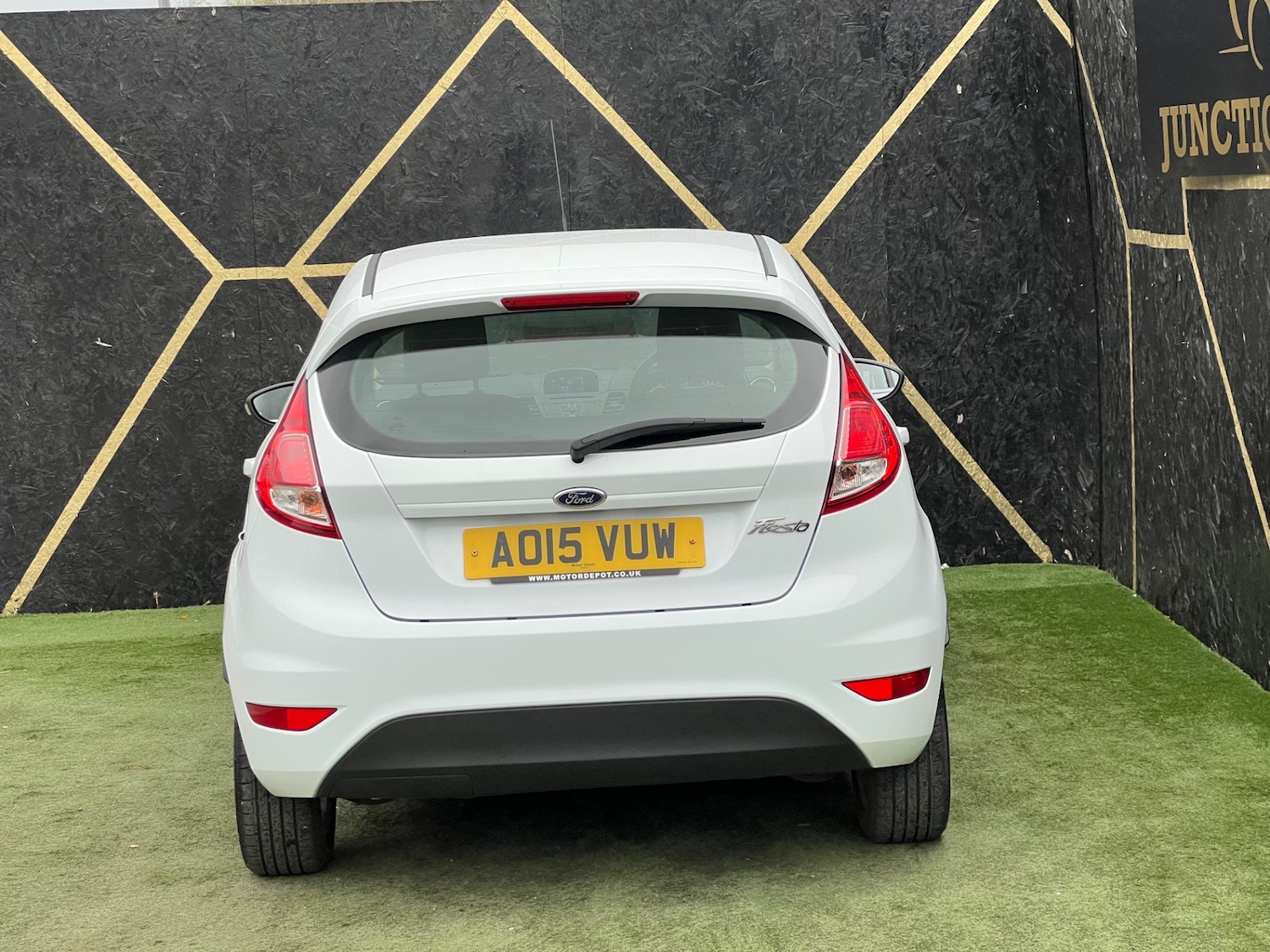 Used Ford Fiesta 2015 for sale - 78001072: Photo 4