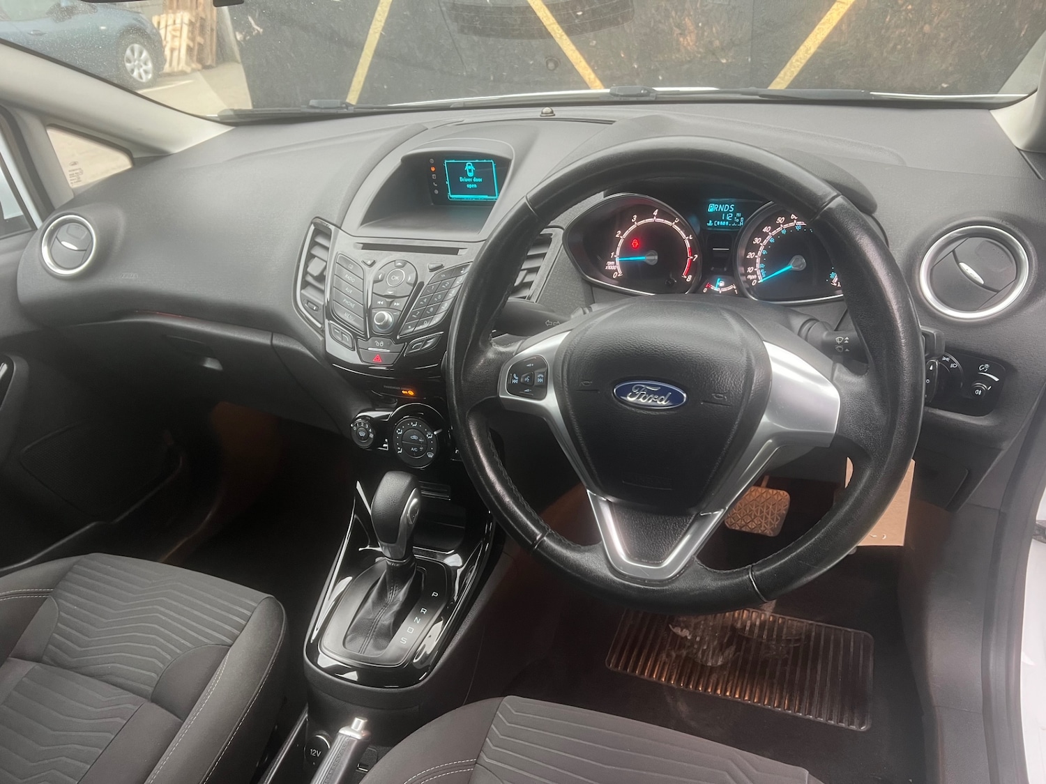 Used Ford Fiesta 2015 for sale - 78001072: Photo 9
