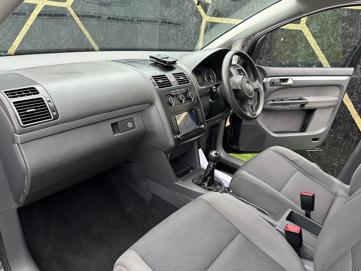 Used Volkswagen Touran 2011 for sale - 77365593: Photo 8