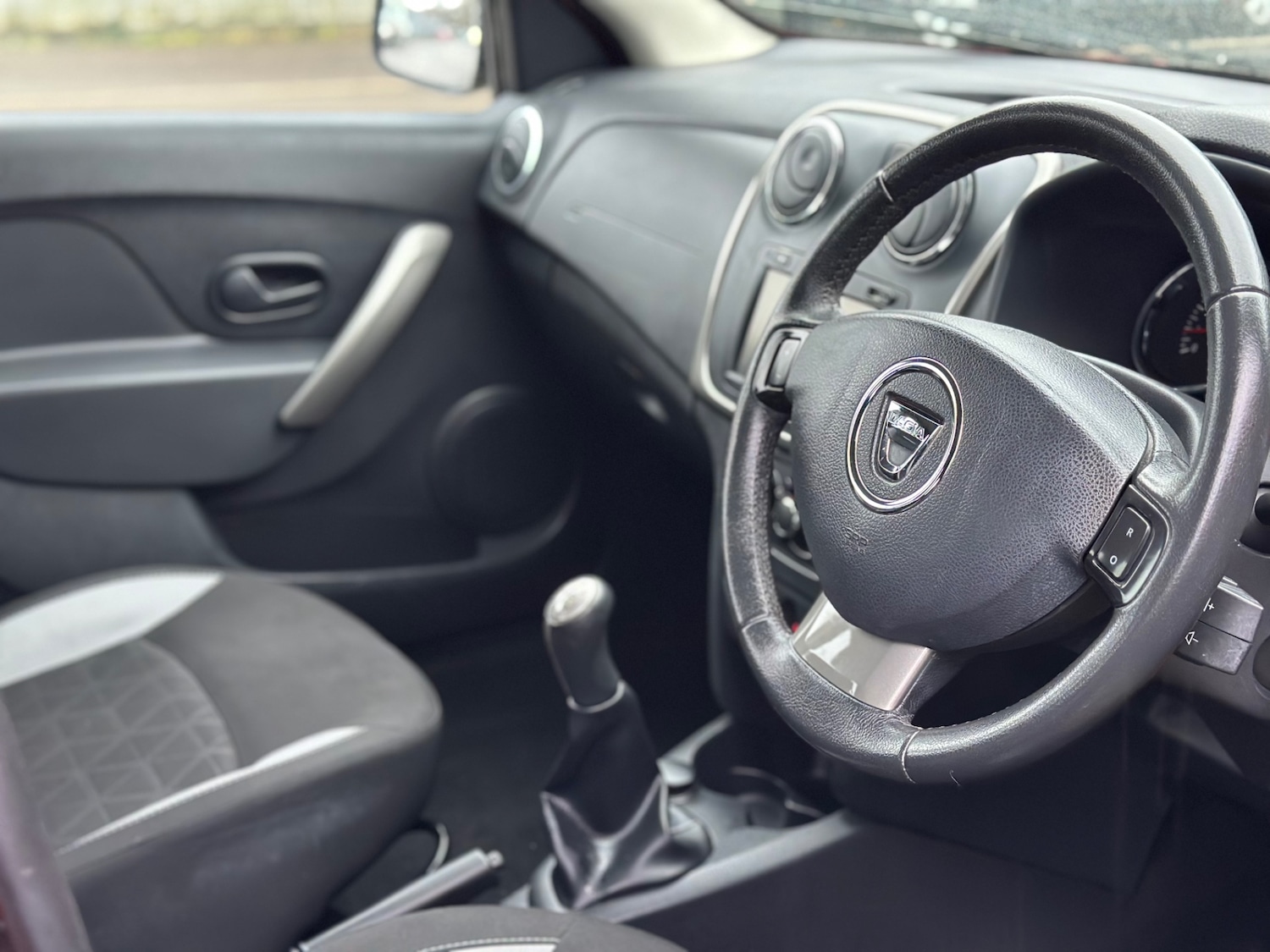 Used Dacia Sandero Stepway 2013 for sale - 77694485: Photo 7