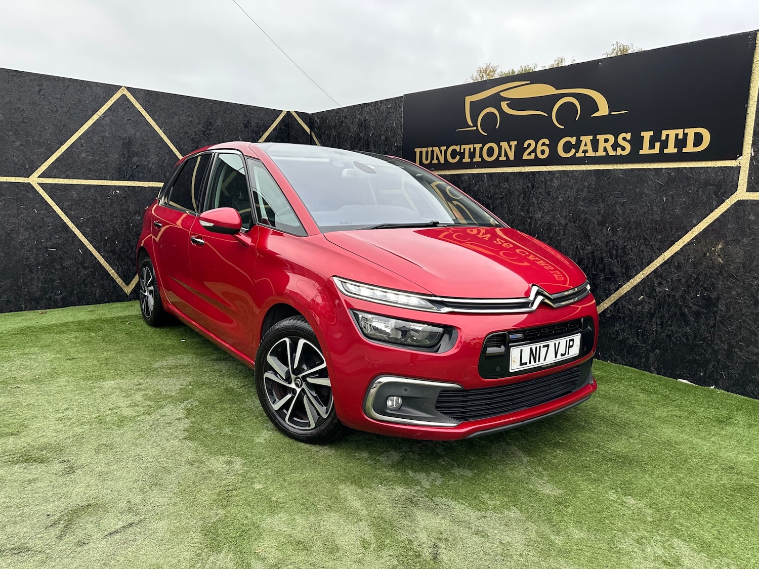 Used Citroen C4 Picasso 2017 for sale - 76268217: Photo 1