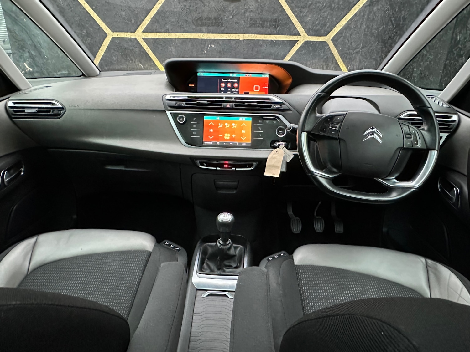 Used Citroen C4 Picasso 2017 for sale - 76268217: Photo 9